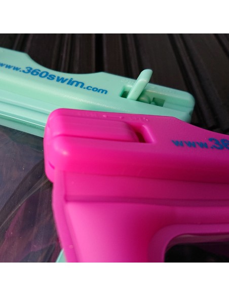 Custodia impermeabile e galleggiante per il telefono